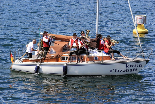 与哈兰德聚 与哈兰德聚